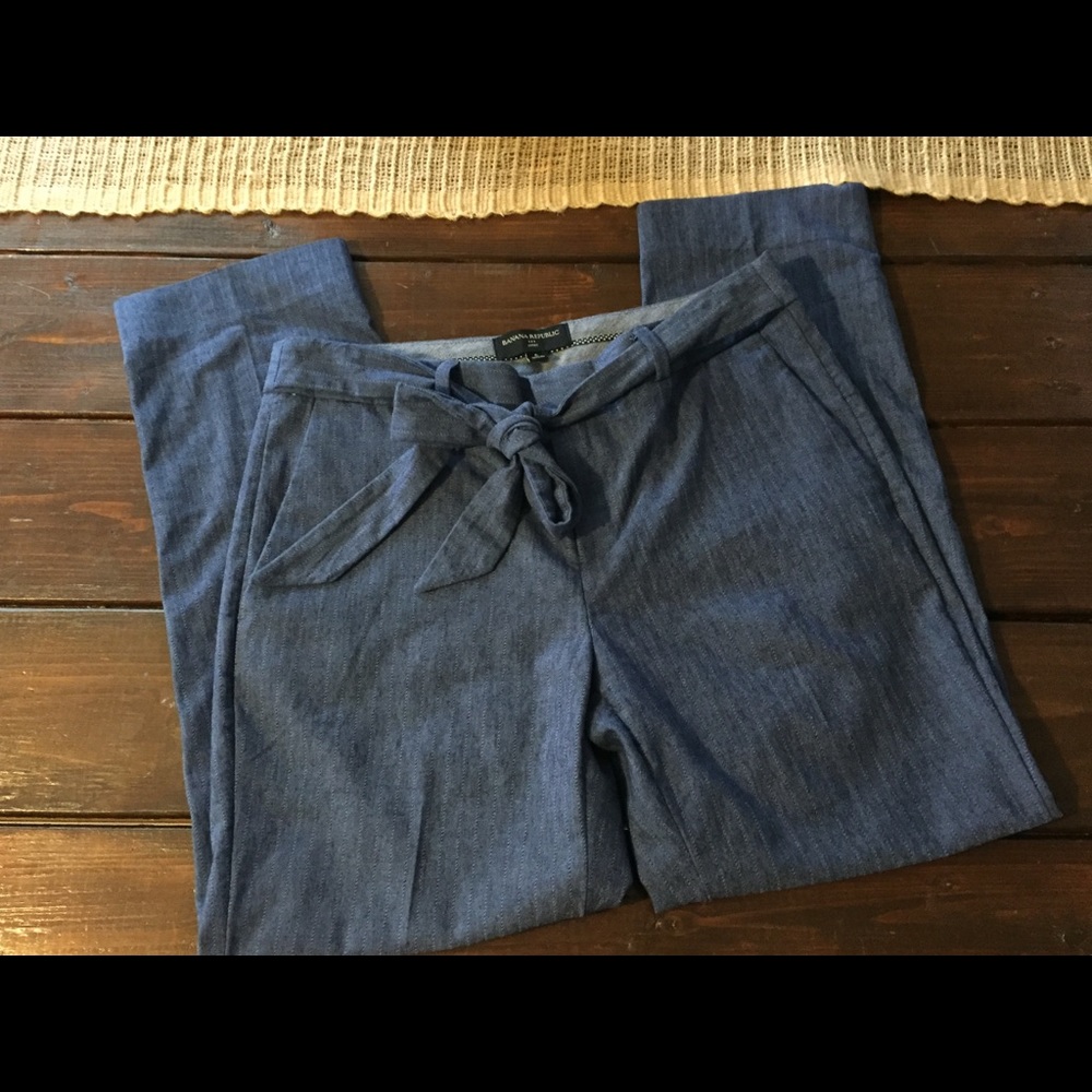 Banana Republic Crop Trouser